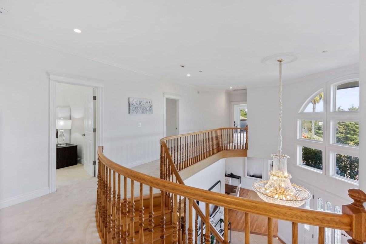 Chandelier, Dining room, Interior, Recessed Lighting