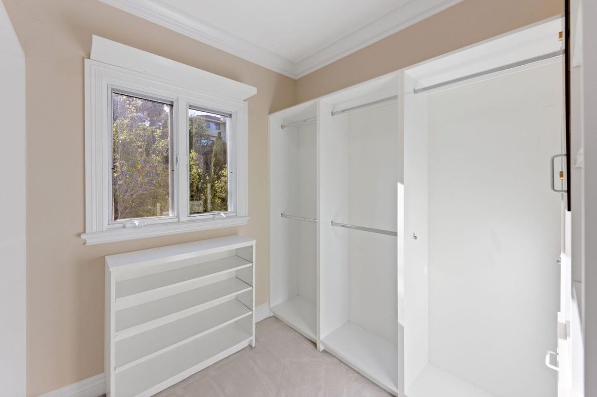 Interior, Walk-in Closets