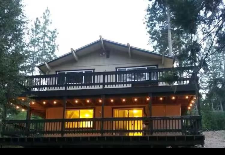 Exterior, Facade, American Craftsman