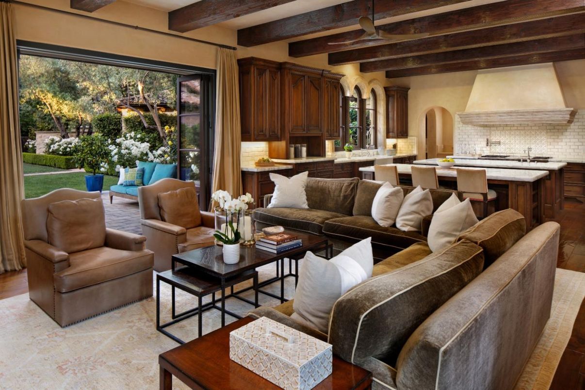 Interior, Kitchen, Living room, Recessed Lighting, Wooden Beams