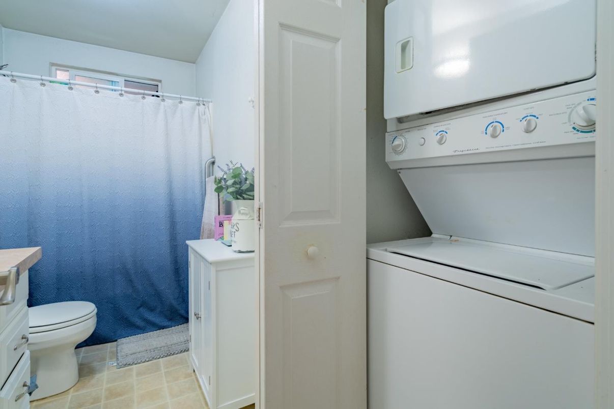 Bathroom, Interior, Utility Closets, Washer