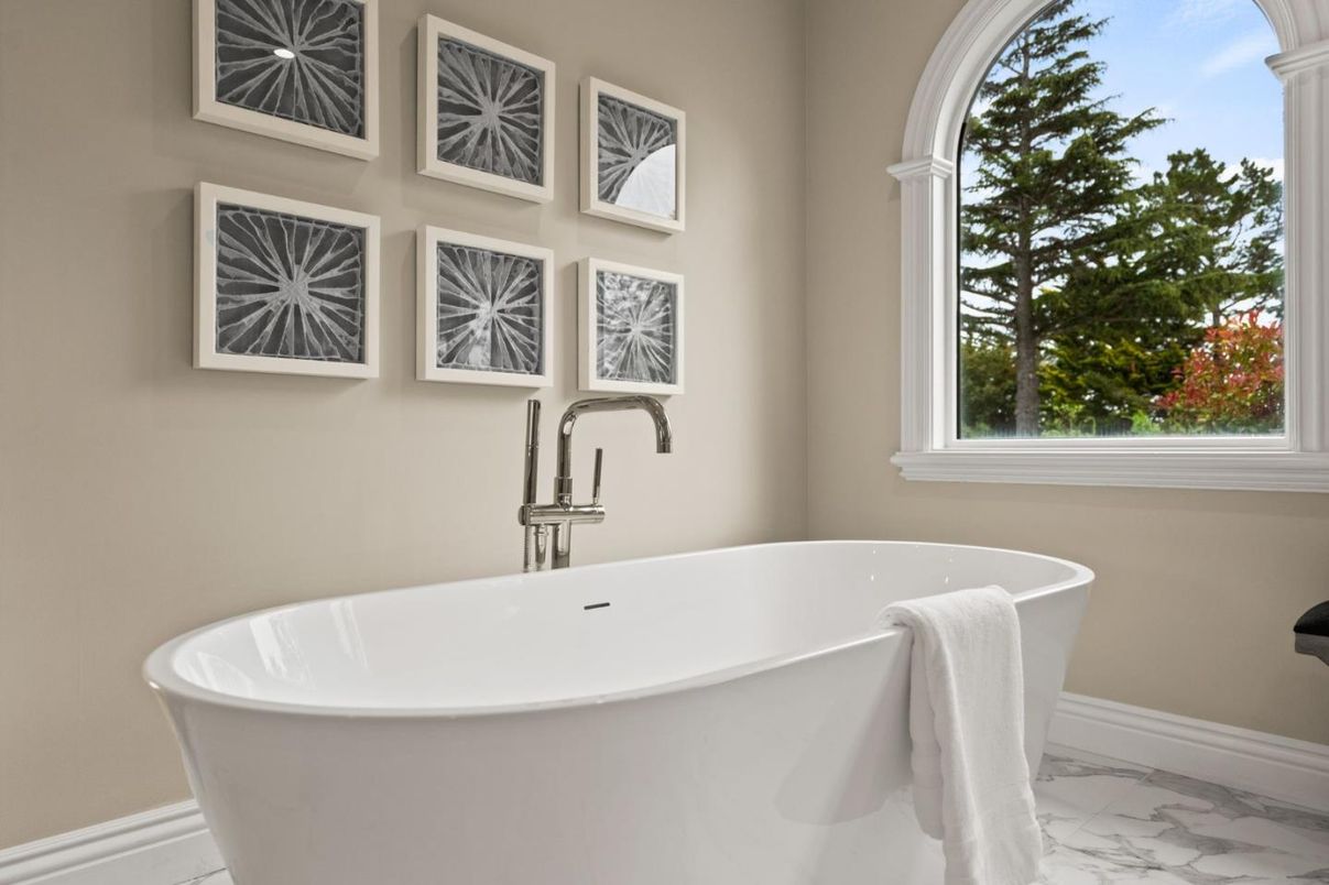 Bathroom, Free Standing Baths, Interior, Marble