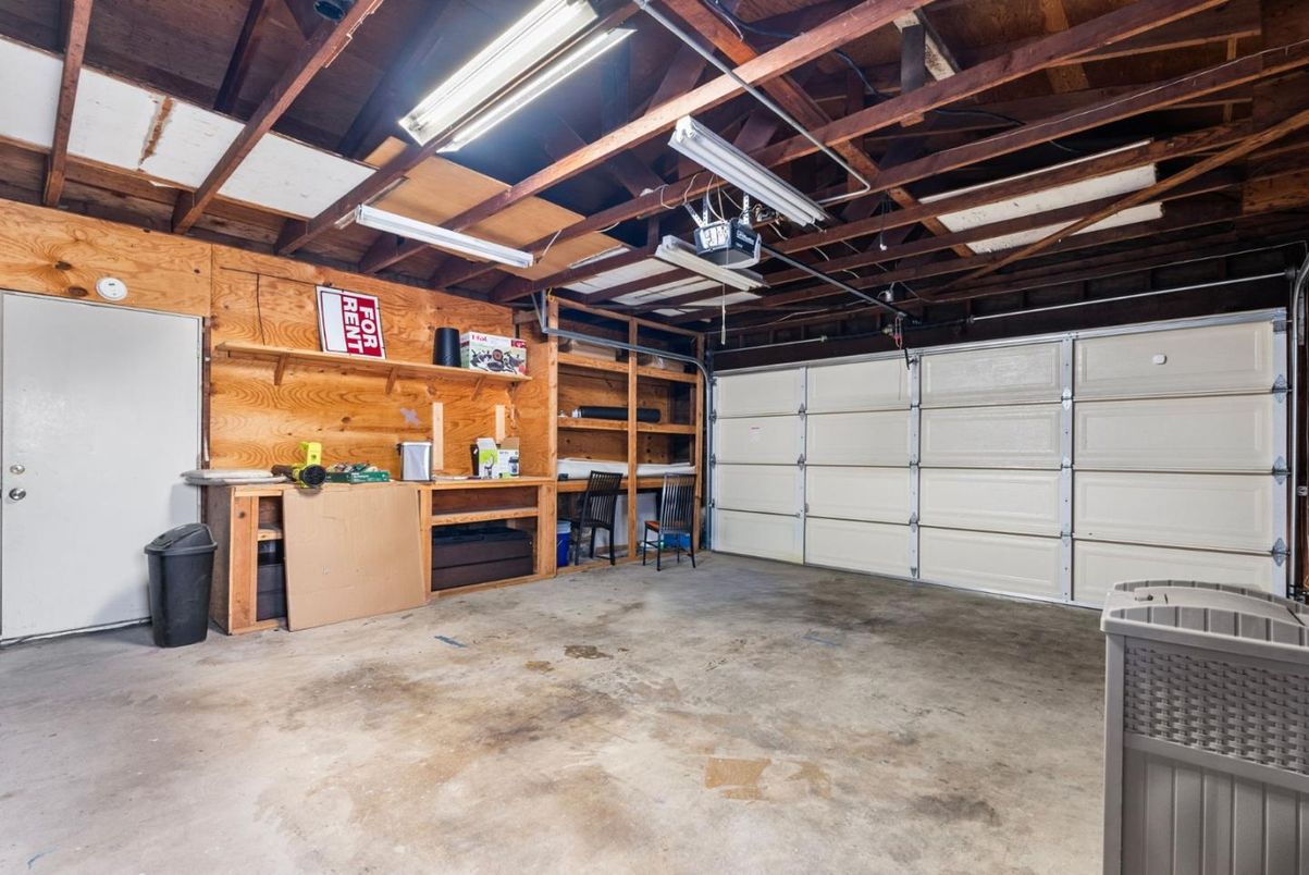 Garage, Interior, Wooden Beams, Wooden Walls