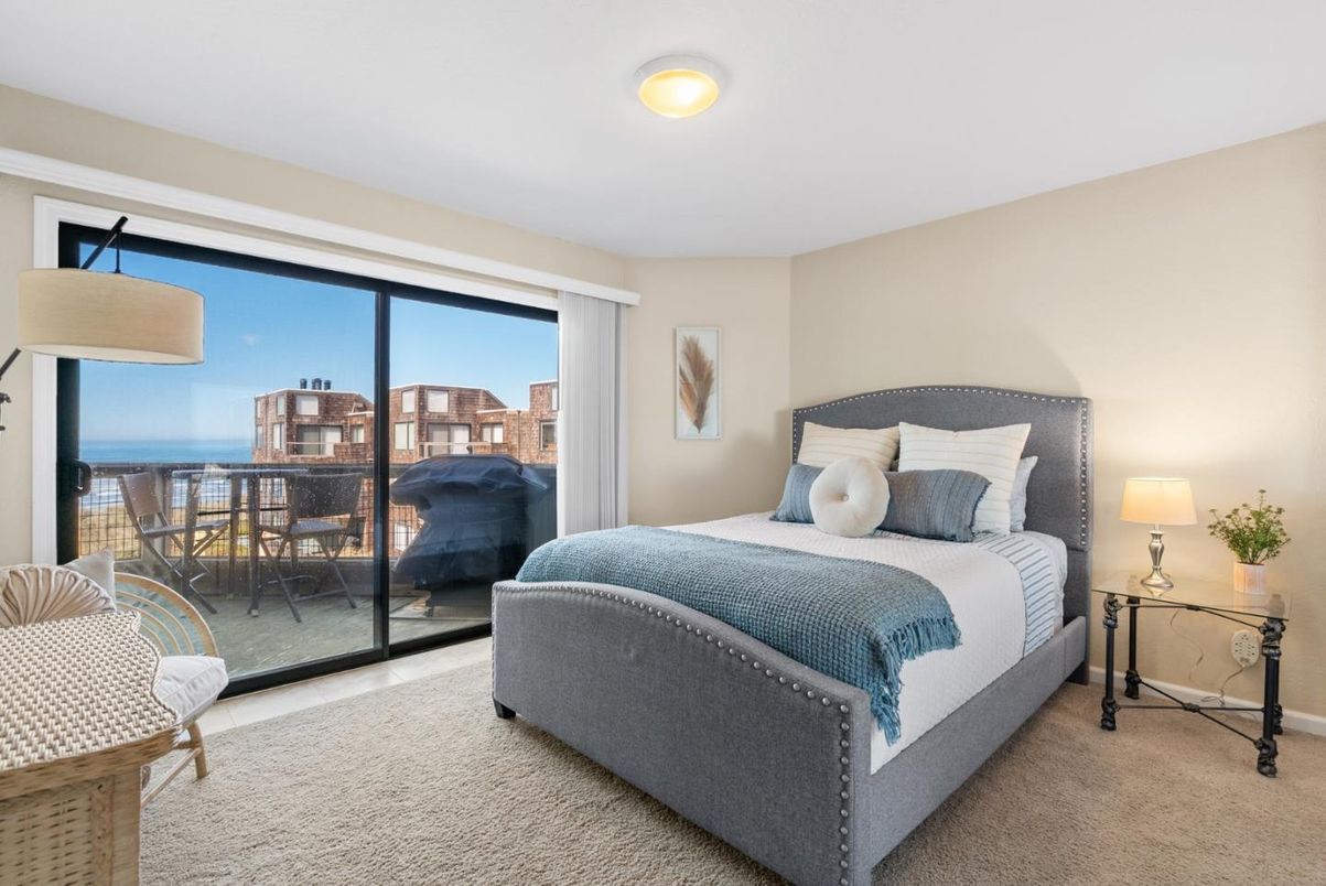 Bedroom, Interior, Water