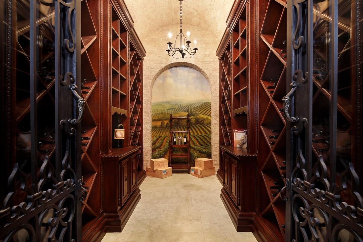 Chandelier, Interior, Wine Storage