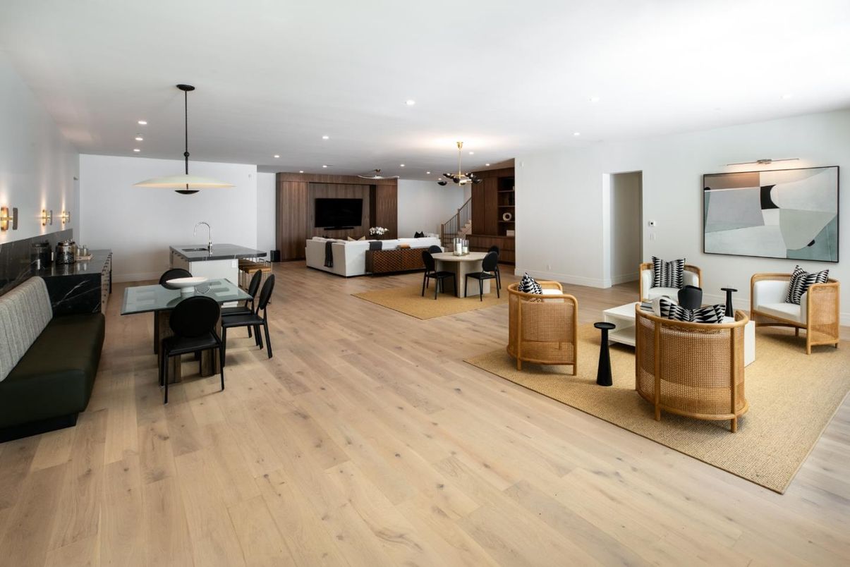 Dining room, Interior, Living room, Pendant Lights, Recessed Lighting, Wood Texture Flooring