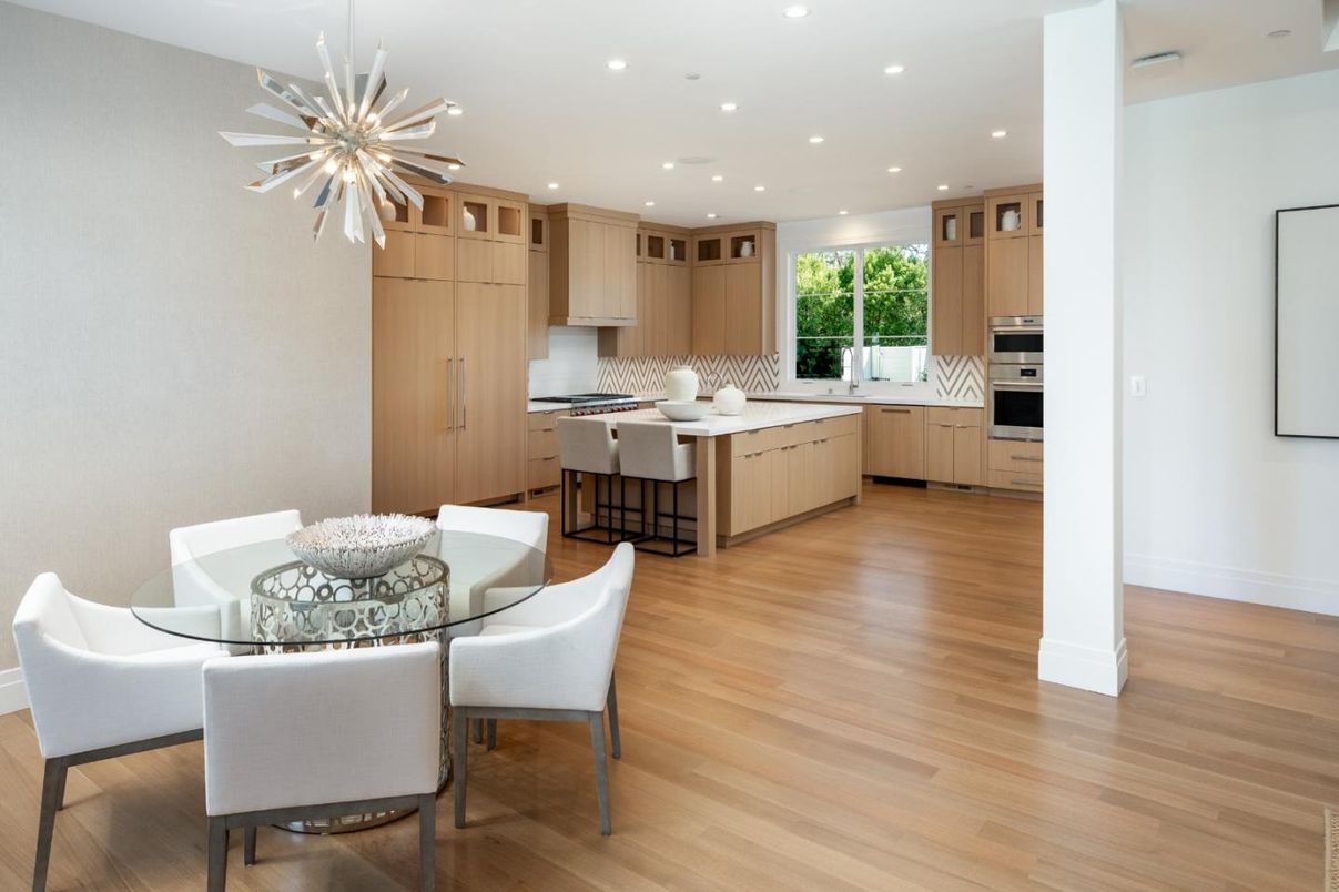 Dining room, Interior, Kitchen, Pendant Lights, Recessed Lighting, Stainless Steel Appliances, Wood Texture Flooring