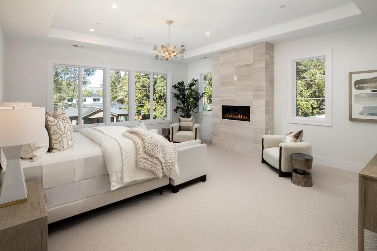 Bedroom, Fireplace, Interior, Pendant Lights, Recessed Lighting