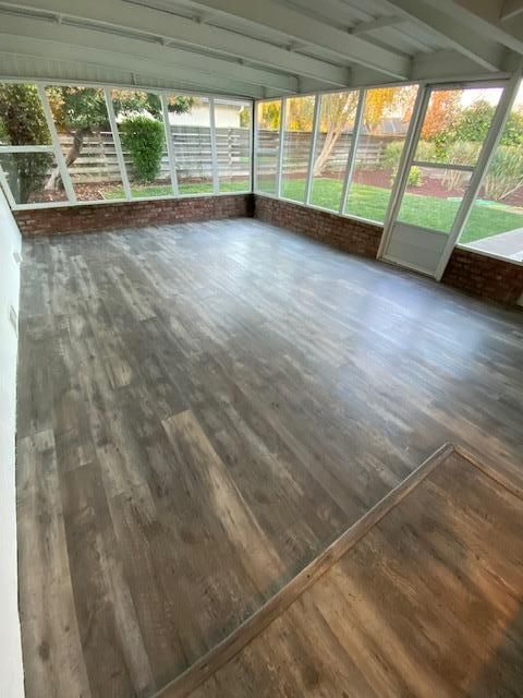 Empty room, Interior, Sun Room, Wood Texture Flooring