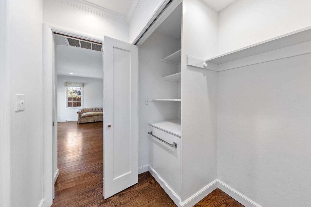 Interior, Recessed Lighting, Walk-in Closets, Wood Texture Flooring