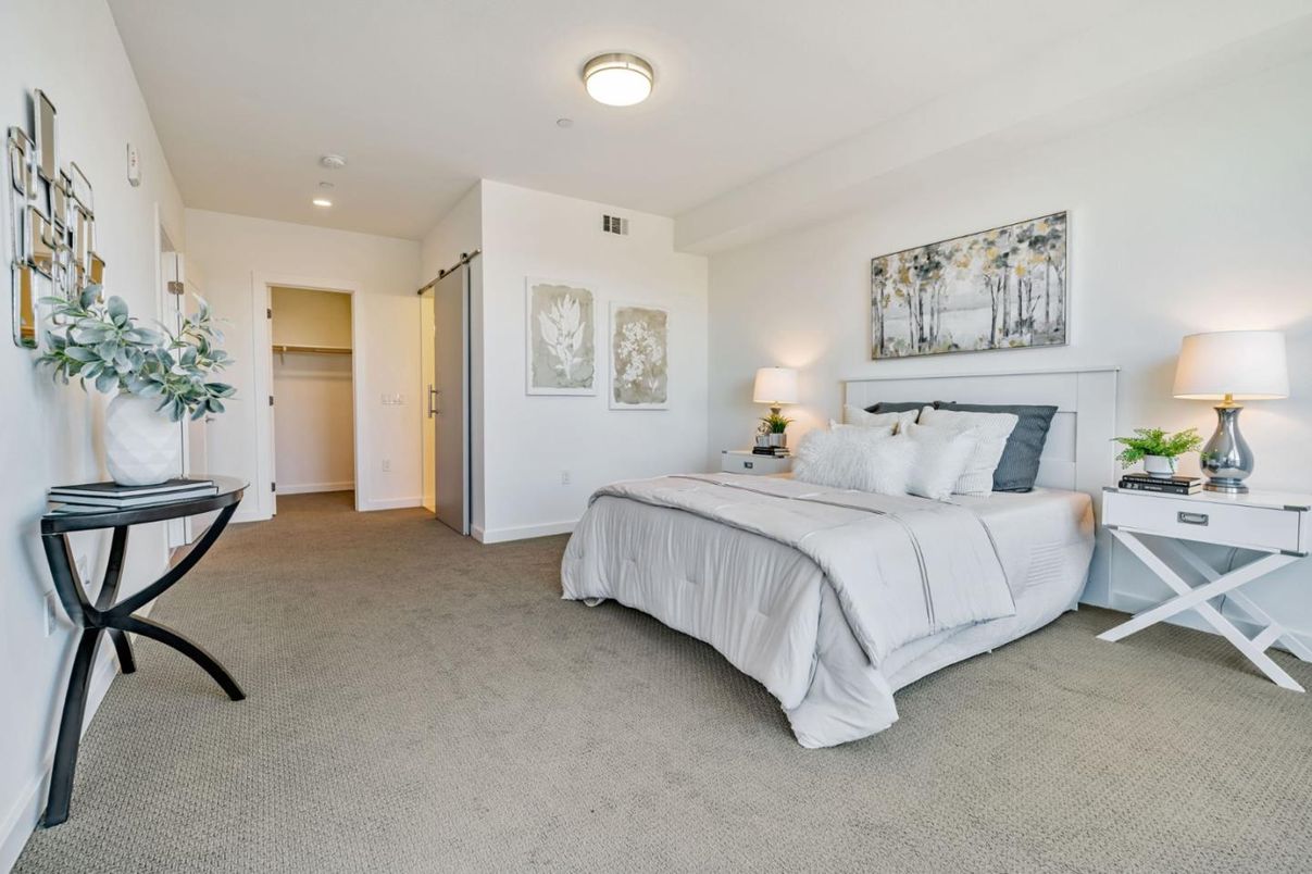 Bedroom, Interior, Recessed Lighting