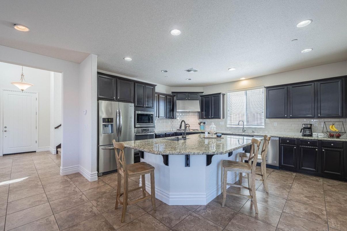 Interior, Kitchen, Pendant Lights, Recessed Lighting, Stainless Steel Appliances