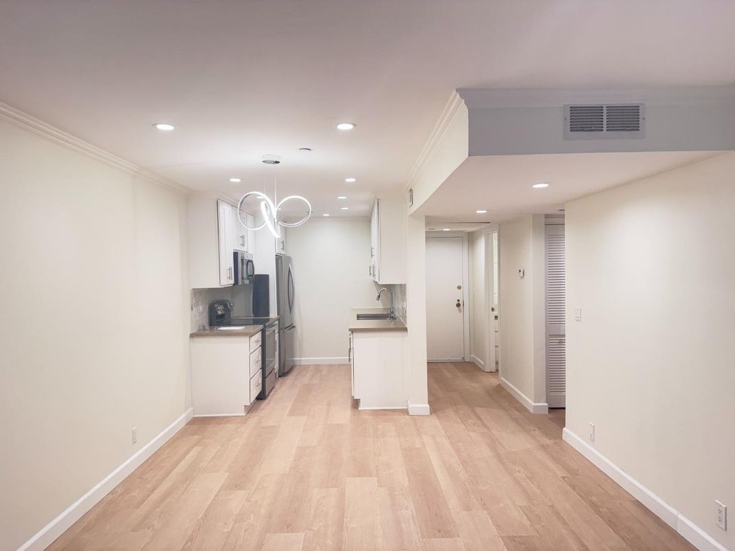 Interior, Kitchen, Pendant Lights, Recessed Lighting, Wood Texture Flooring