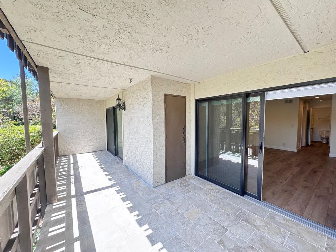 Interior, Sun Room, Wood Texture Flooring