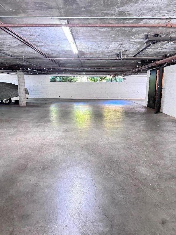 Garage, Interior, Stone Walls