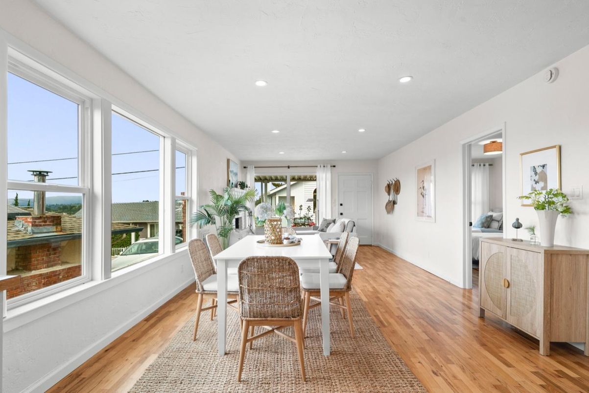 Dining room, Interior, Recessed Lighting, Wood Texture Flooring