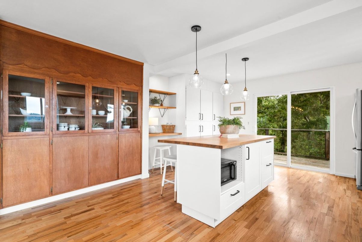 Interior, Kitchen, Pendant Lights, Wood Texture Flooring