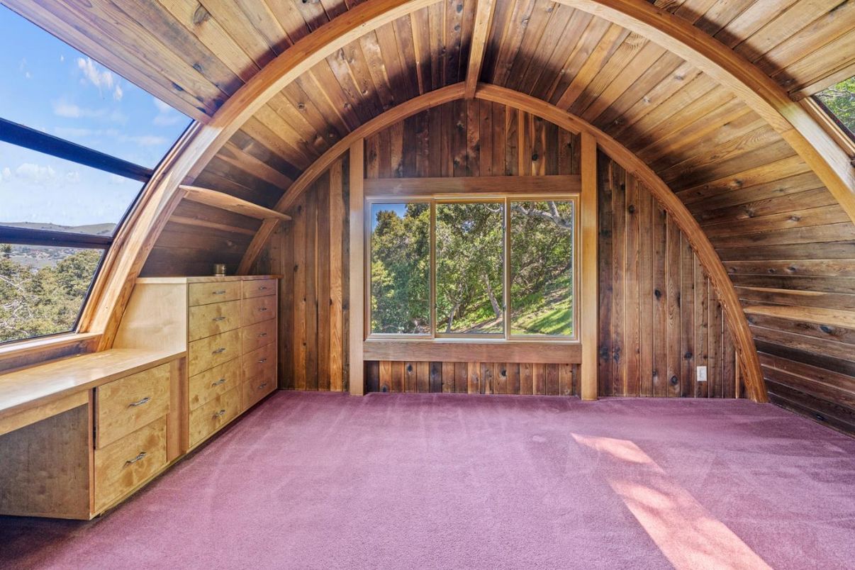 Empty room, Interior, Wooden Beams, Wooden Ceilings, Wooden Walls