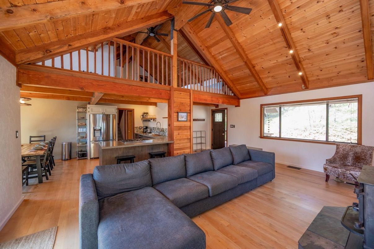 Dining room, Interior, Kitchen, Living room, Stainless Steel Appliances, Wooden Beams, Wooden Ceilings, Wood Texture Flooring