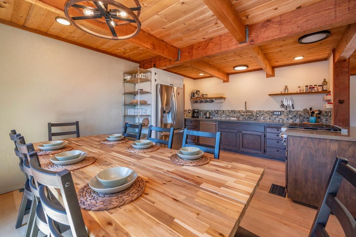 Dining room, Interior, Recessed Lighting, Wooden Beams, Wooden Ceilings, Wood Texture Flooring