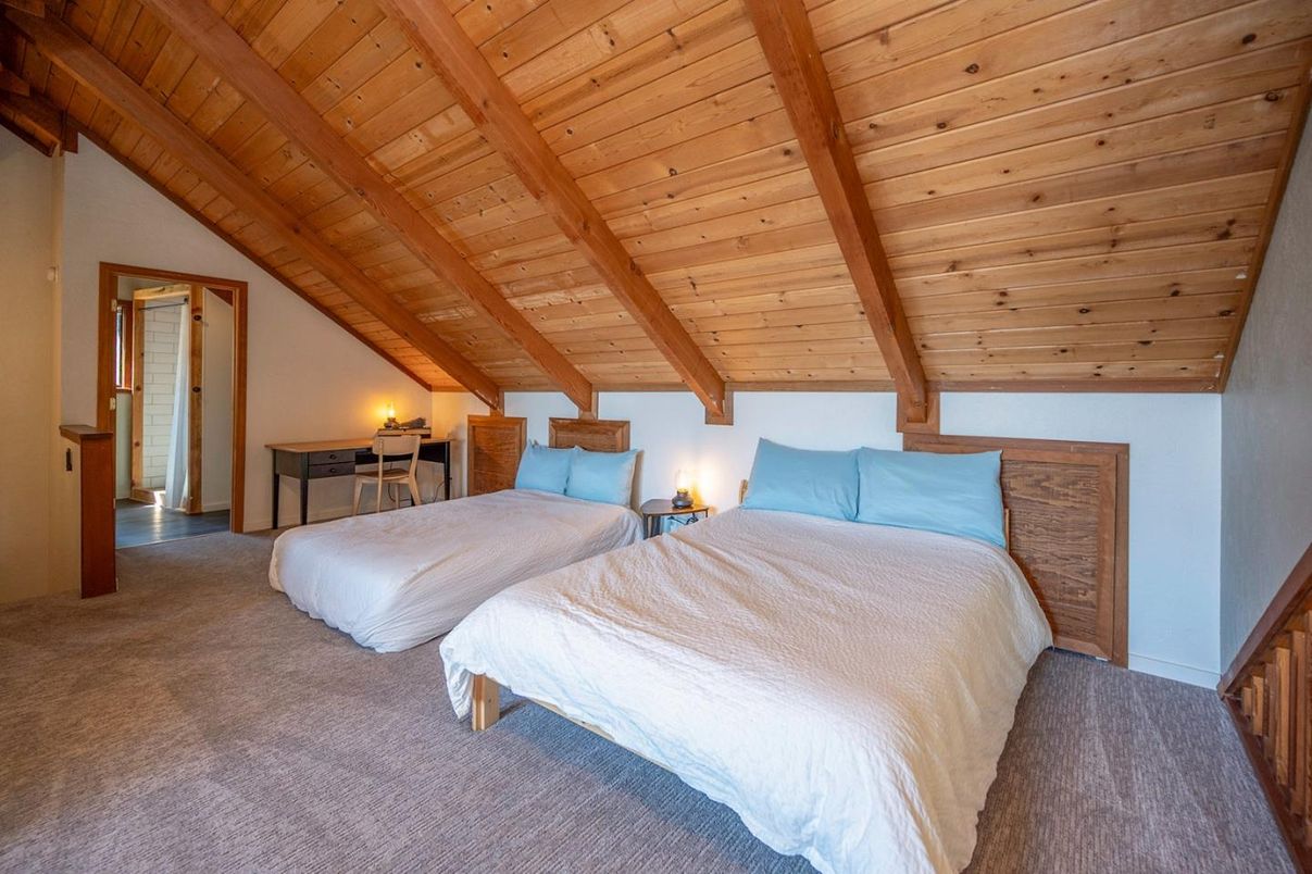 Bedroom, Interior, Wooden Beams, Wooden Ceilings