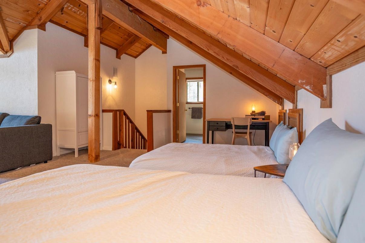 Bedroom, Interior, Wooden Beams, Wooden Ceilings