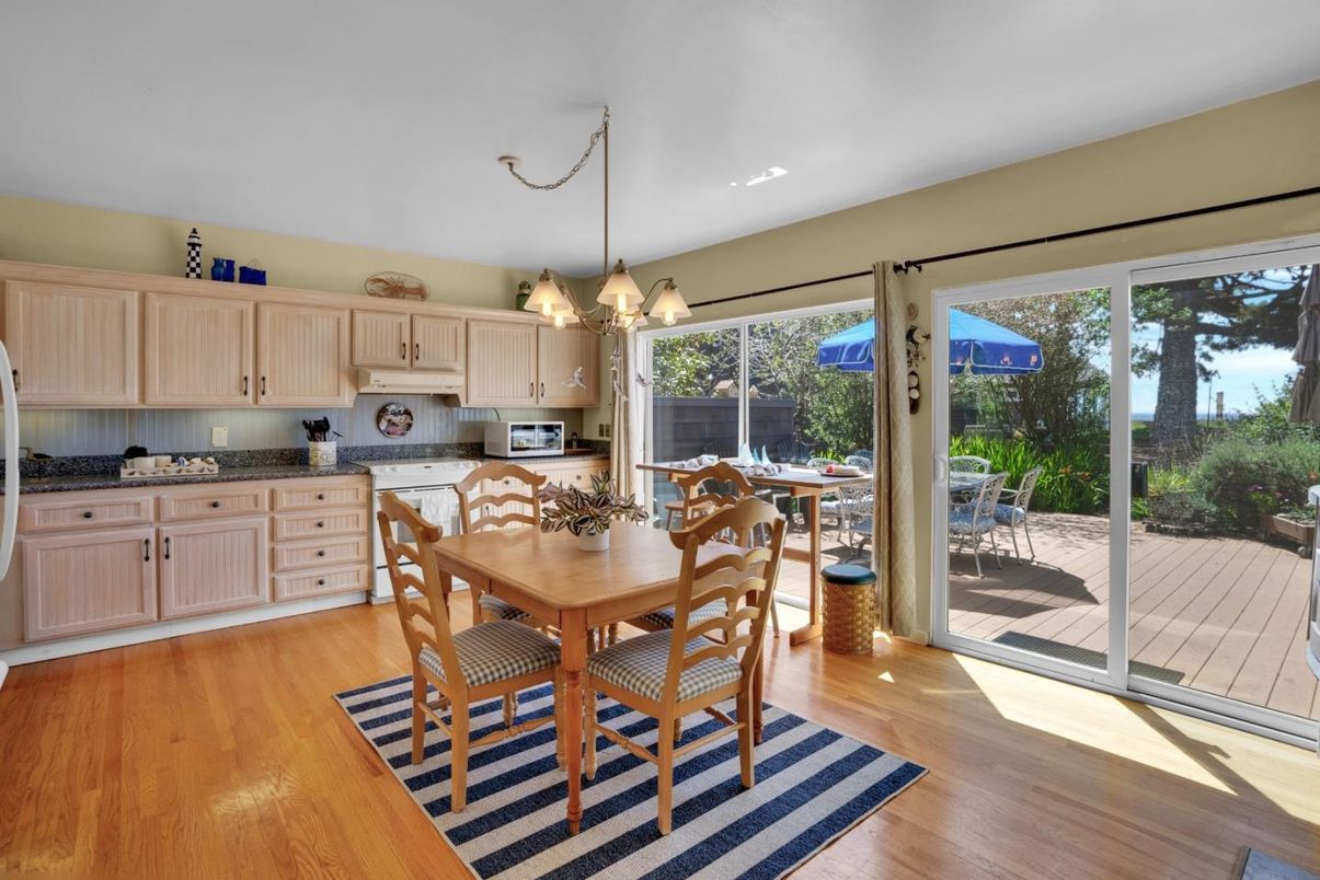 Dining room, Interior, Kitchen, Pendant Lights, Wood Texture Flooring