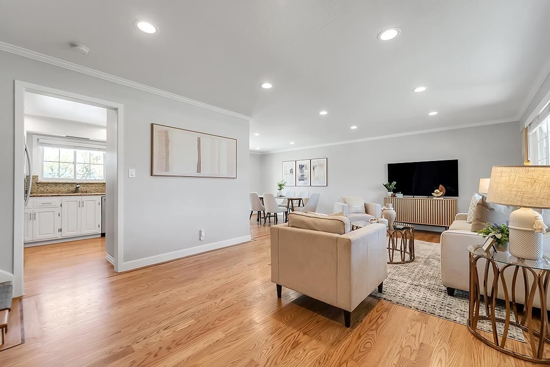Dining room, Interior, Living room, Recessed Lighting, Wood Texture Flooring