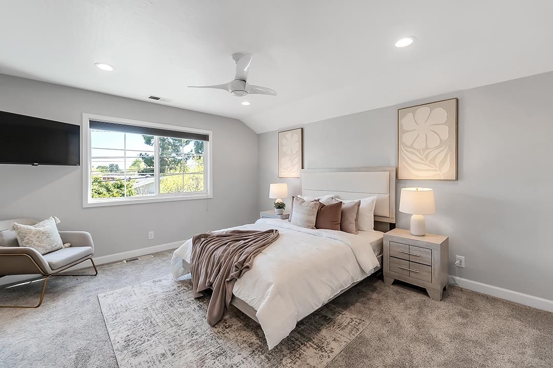 Bedroom, Interior, Recessed Lighting
