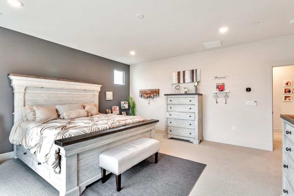 Bedroom, Interior, Recessed Lighting