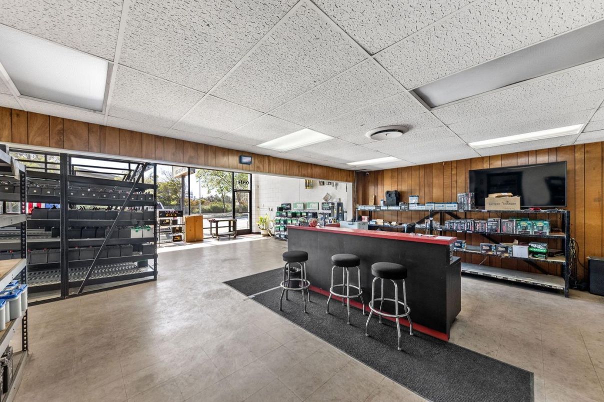 Interior, Recessed Lighting, Wooden Walls