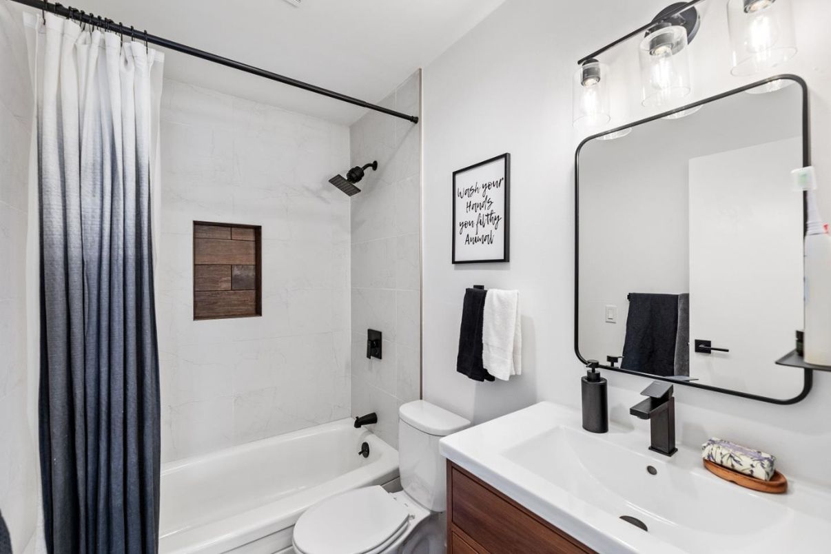 Bathroom, Interior, Marble Walls