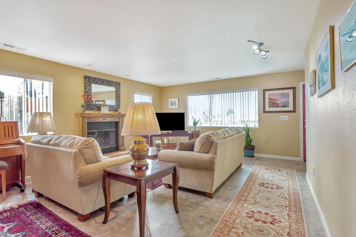 Fireplace, Interior, Living room