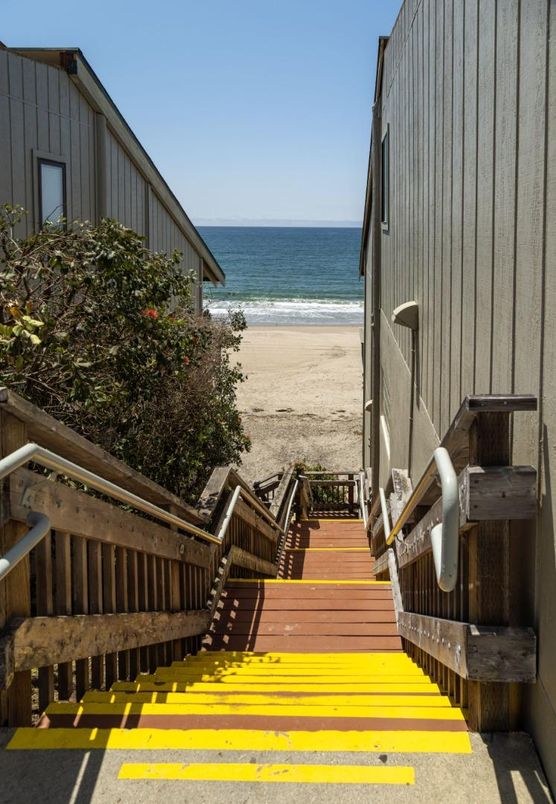 Exterior, Water