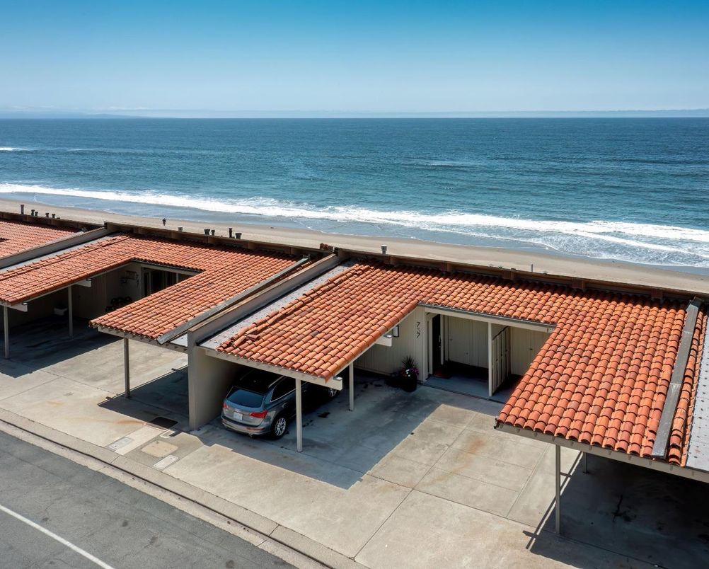 Exterior, Water