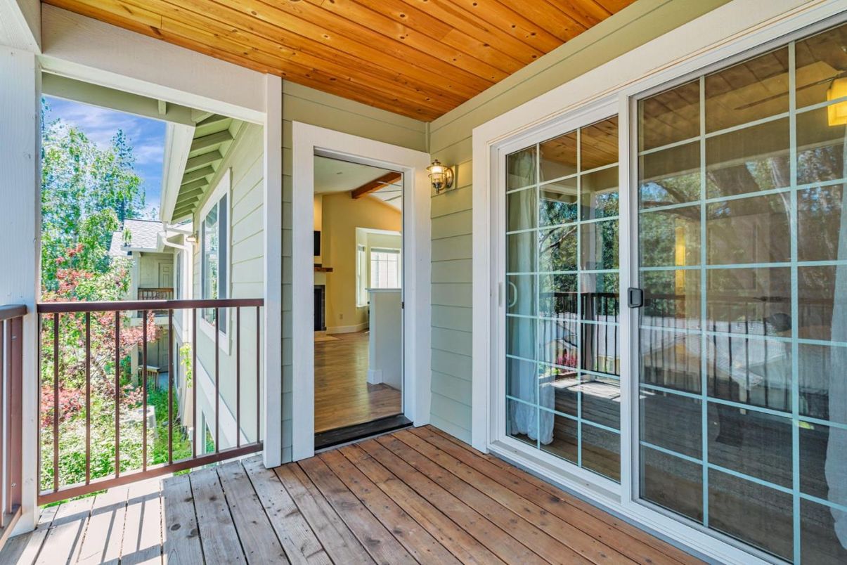 Exterior, Wood Texture Flooring