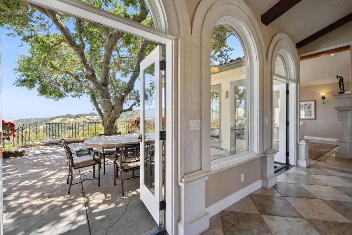 Interior, Wooden Beams