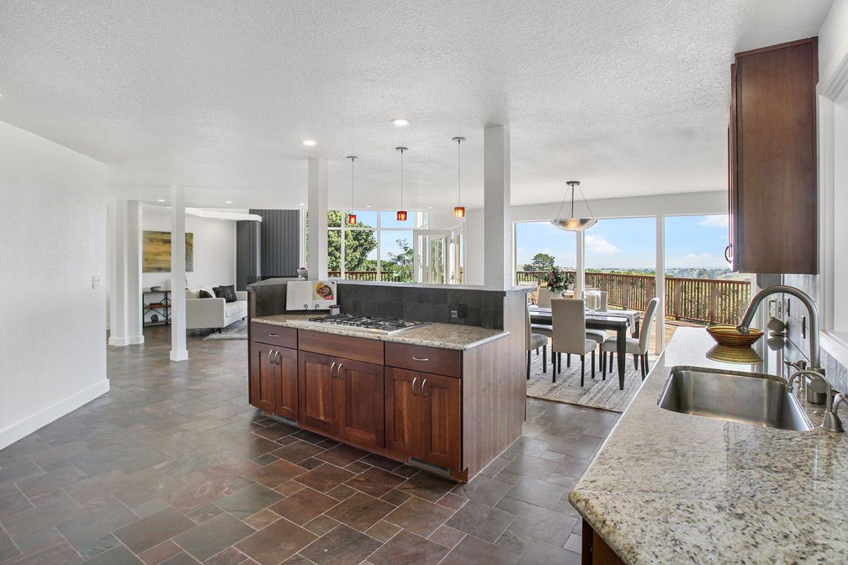 Dining room, Interior, Kitchen, Living room, Pendant Lights, Recessed Lighting, Water