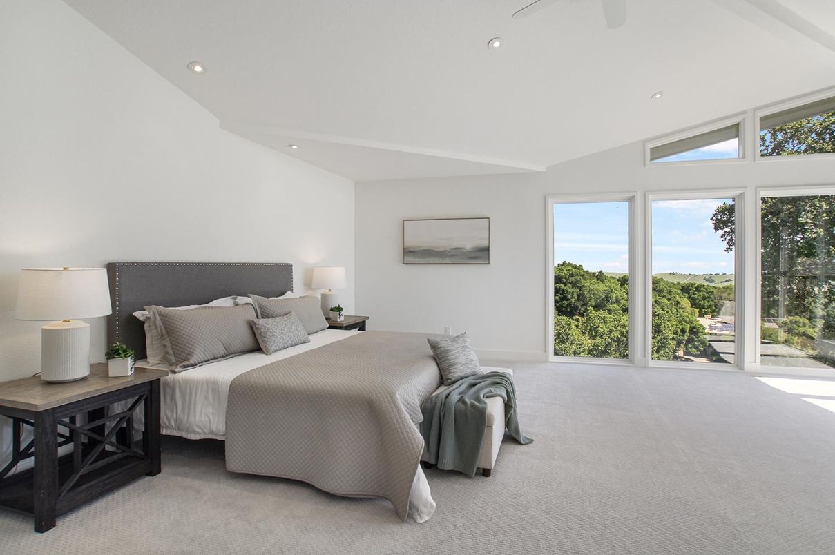 Bedroom, Interior, Recessed Lighting