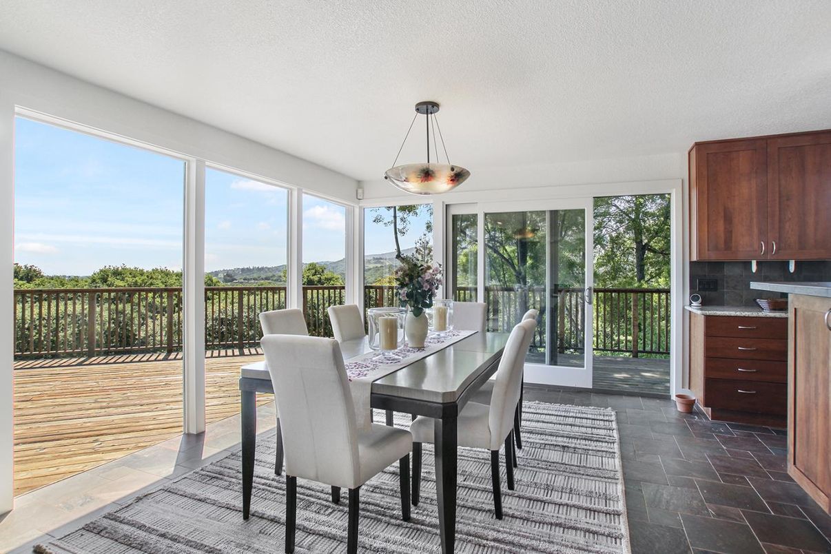 Dining room, Interior, Pendant Lights, Sun Room