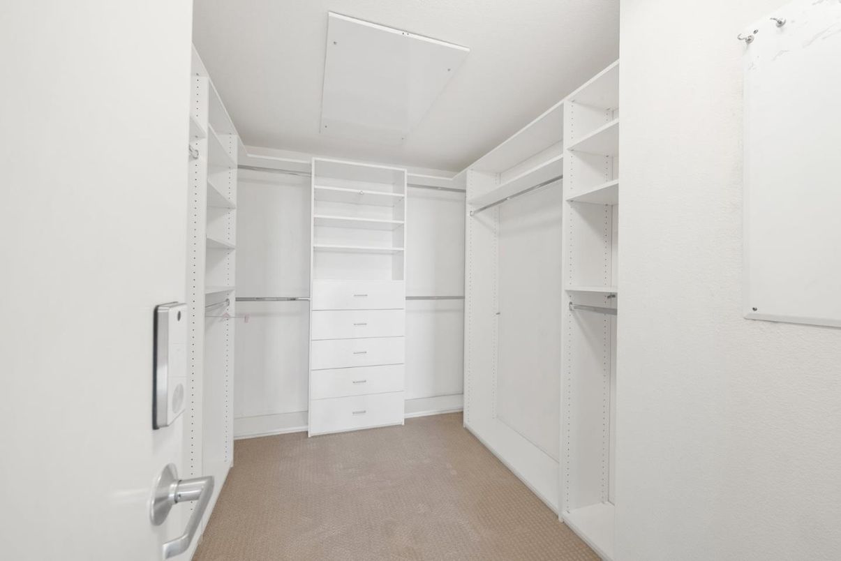 Interior, Walk-in Closets