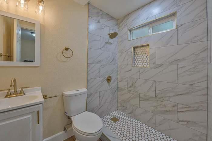 Bathroom, Interior, Marble Walls
