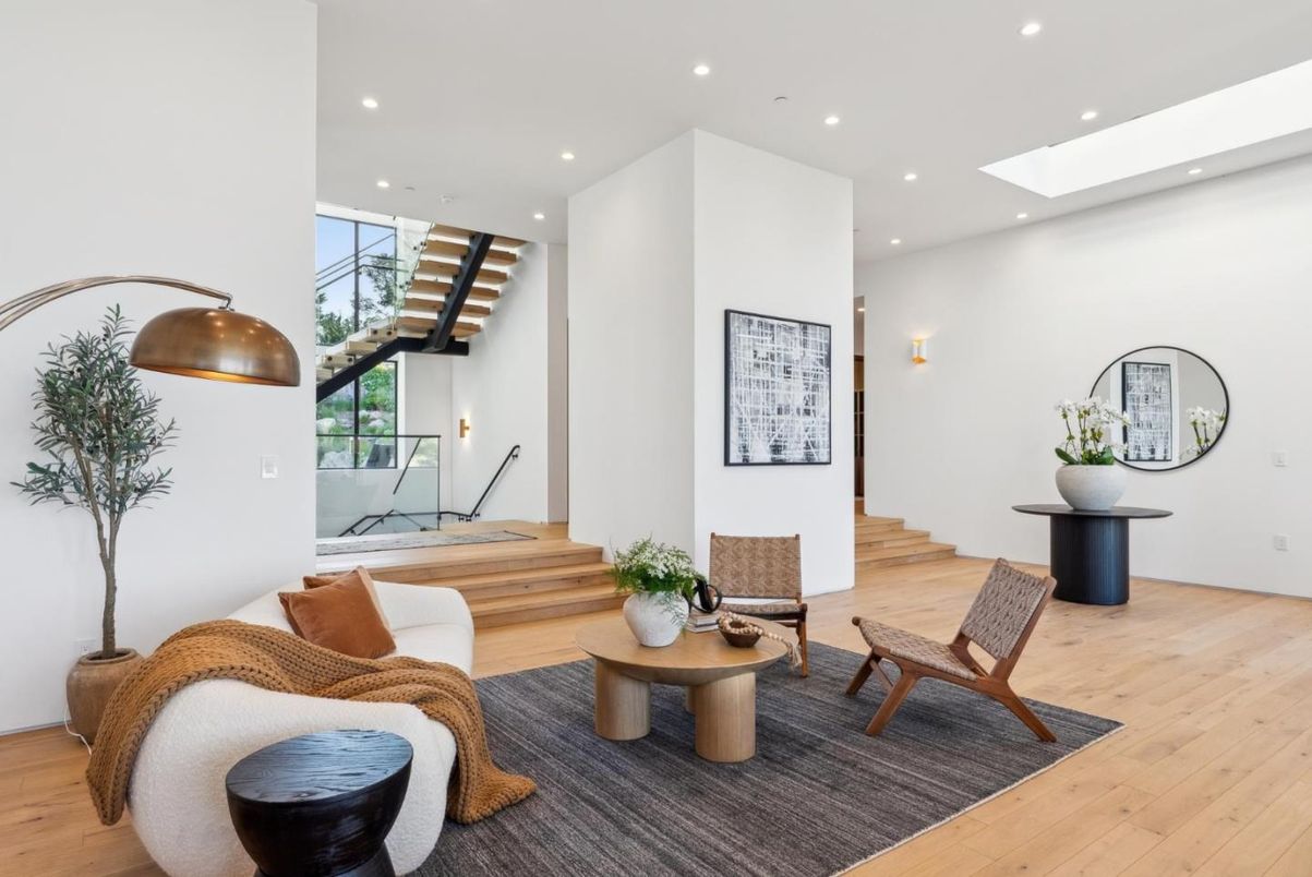 Interior, Living room, Recessed Lighting, Wood Texture Flooring