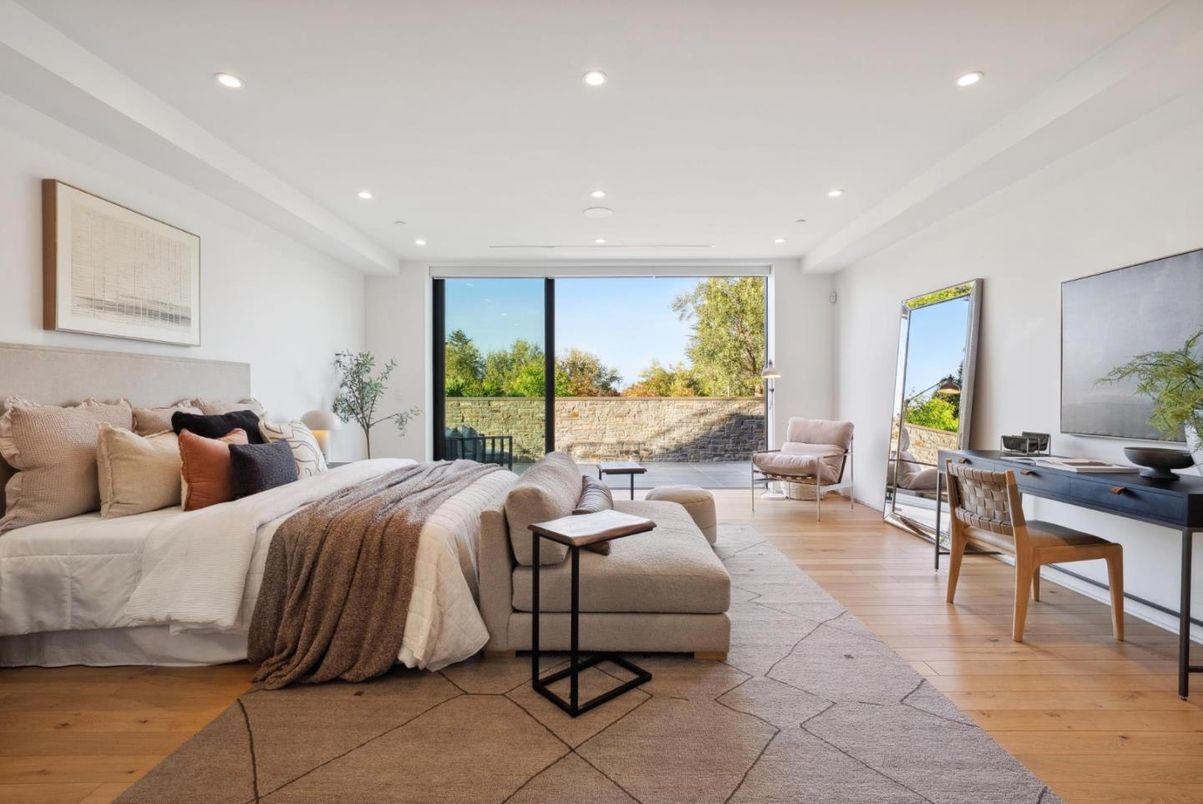 Bedroom, Home Office, Interior, Recessed Lighting, Wood Texture Flooring
