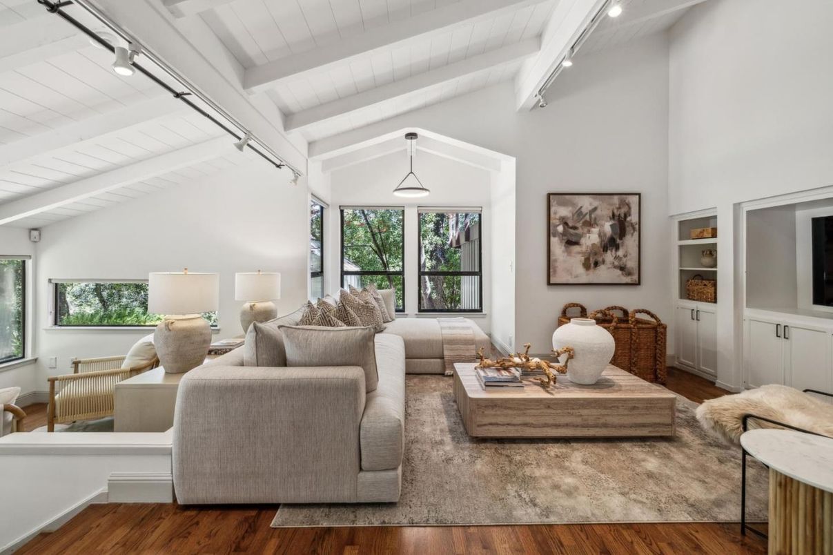 Interior, Living room, Pendant Lights, Wood Texture Flooring
