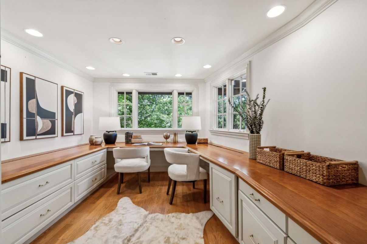 Home Office, Interior, Recessed Lighting, Wood Texture Flooring