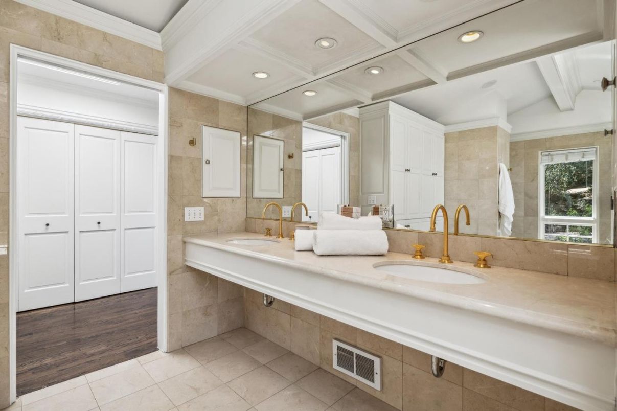 Bathroom, Dual Sink Vanities, Interior, Recessed Lighting, Wood Texture Flooring
