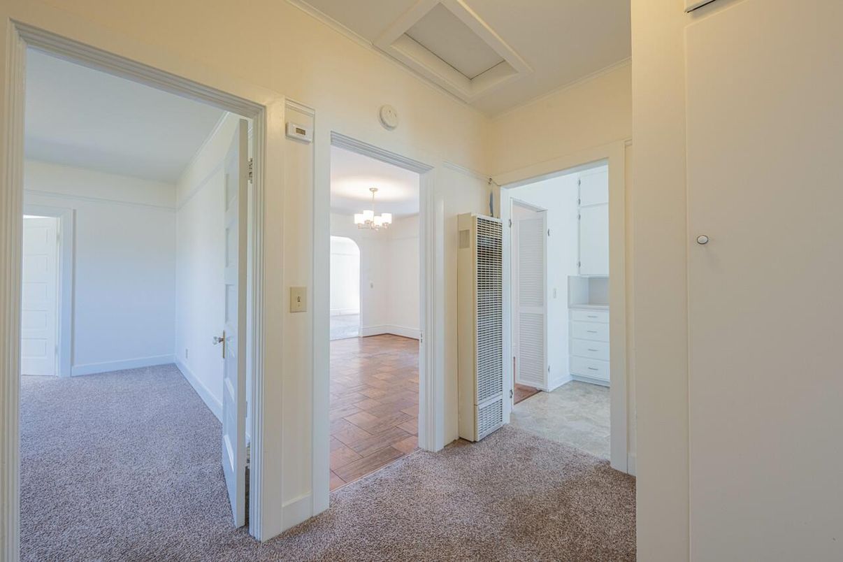 Chandelier, Empty room, Interior