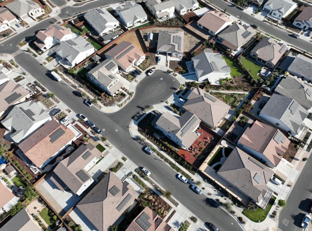 Exterior, Drone