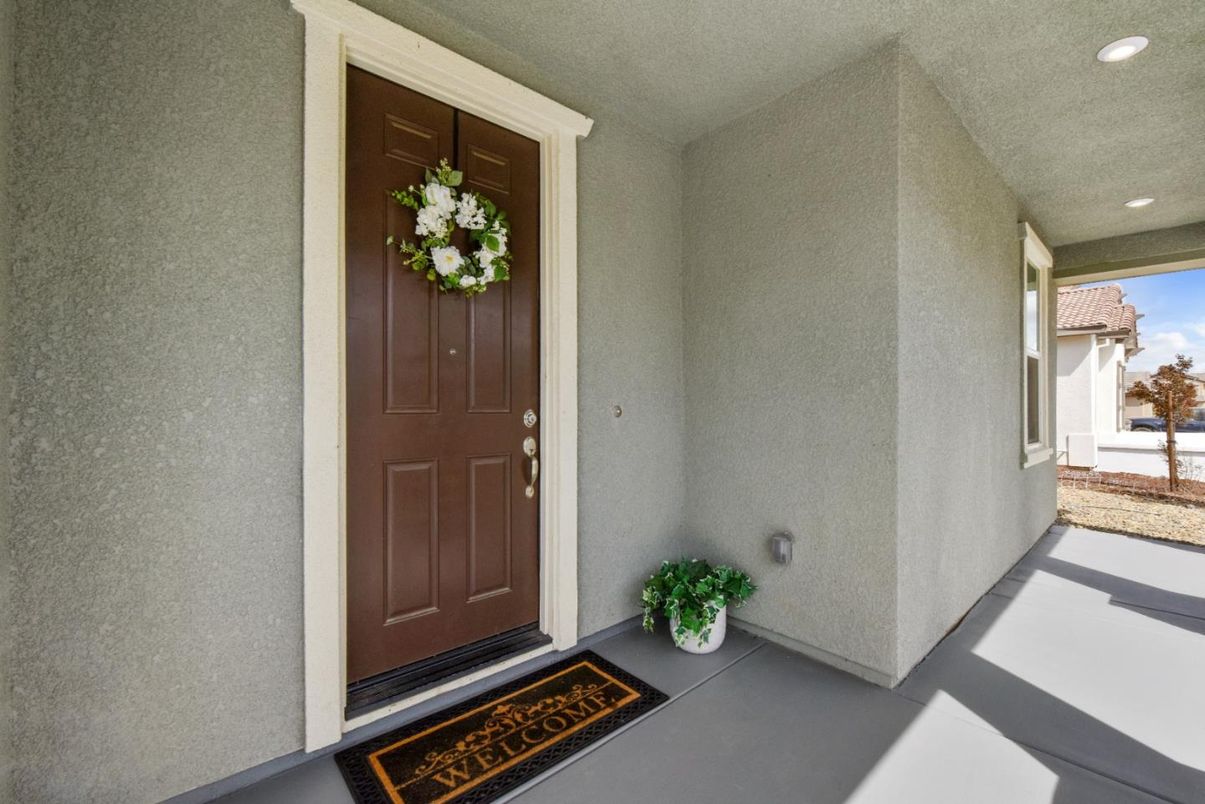 Exterior, Recessed Lighting